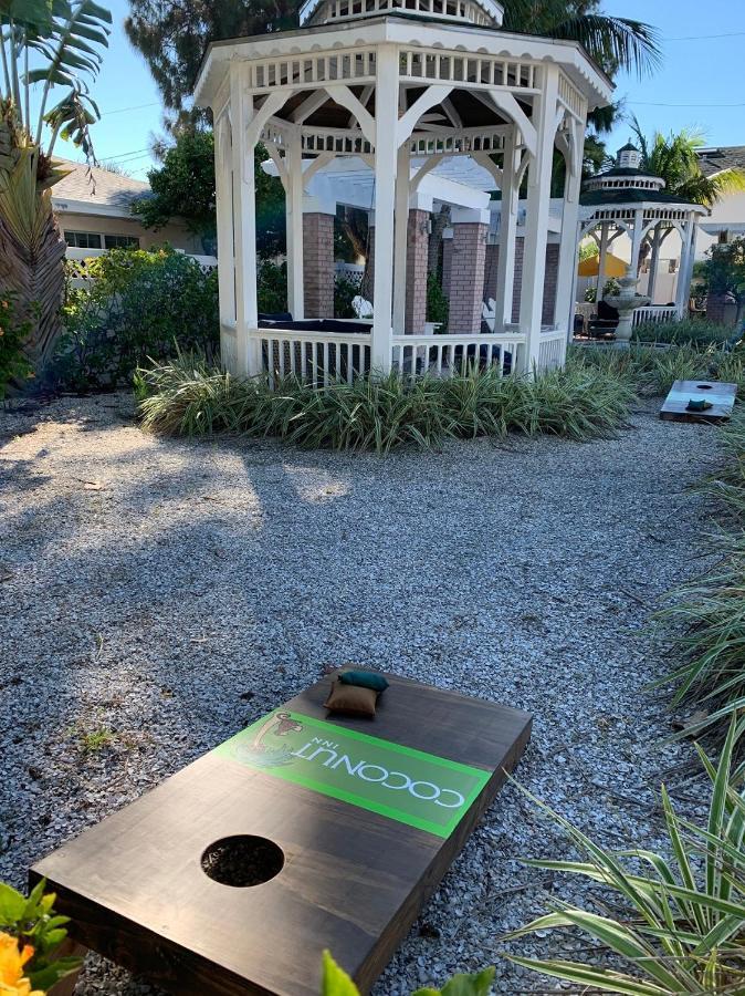 Coconut Pass-a-grille Beach Hotel 3*
