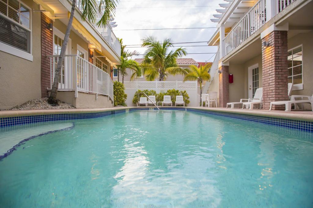 Hotel Coconut Pass-a-grille Beach